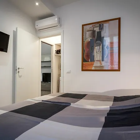 Apartamento Milano 82 *